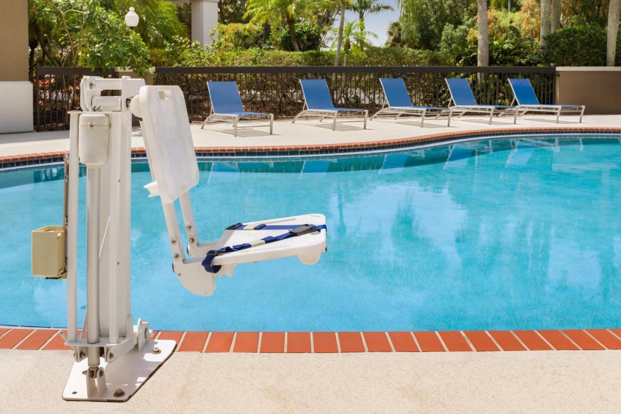 Holiday Inn Express Vero Beach-West I-95 By Ihg Εξωτερικό φωτογραφία