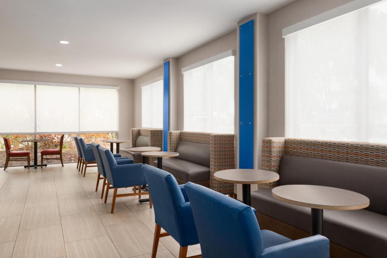 Holiday Inn Express Vero Beach-West I-95 By Ihg Εξωτερικό φωτογραφία