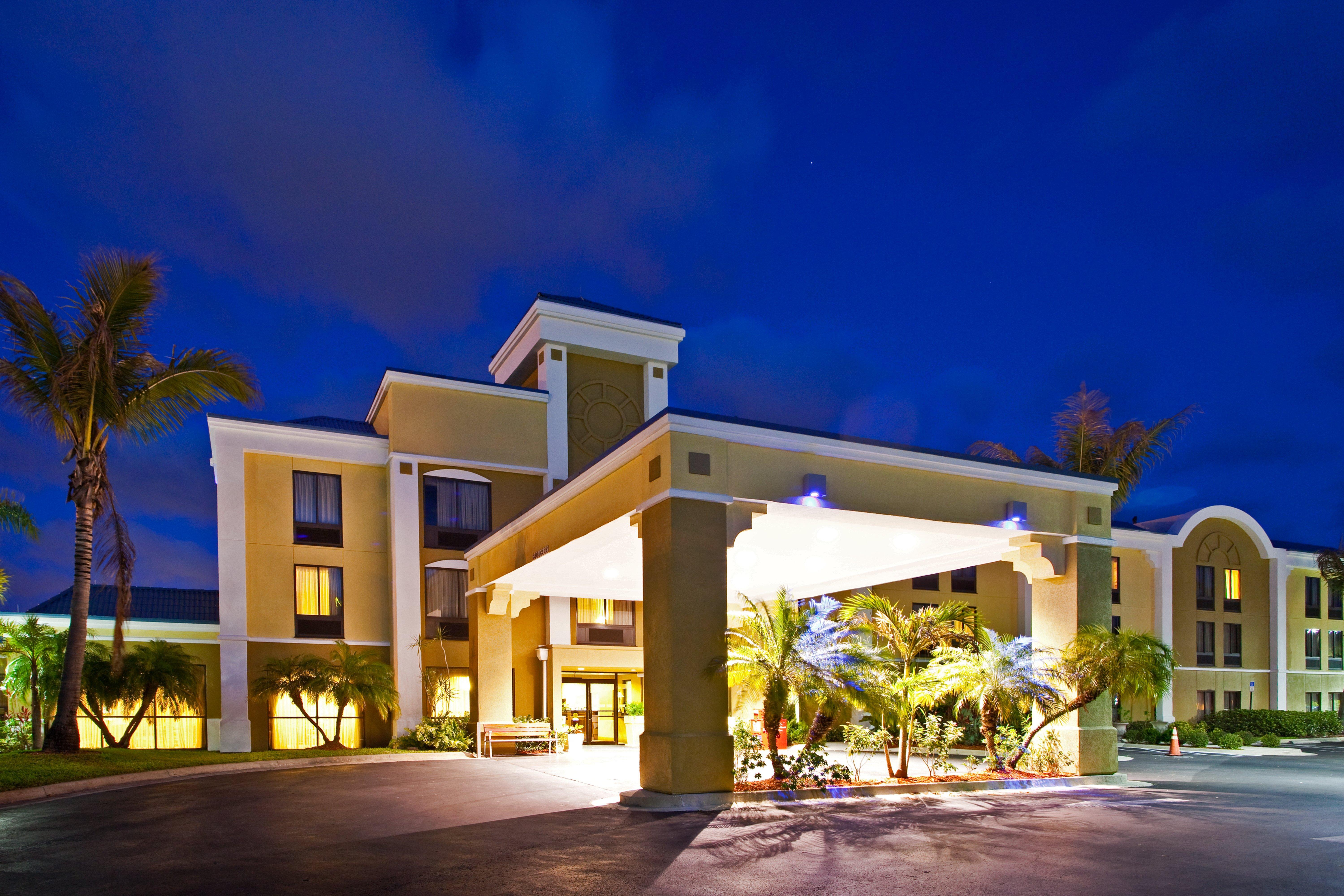 Holiday Inn Express Vero Beach-West I-95 By Ihg Εξωτερικό φωτογραφία