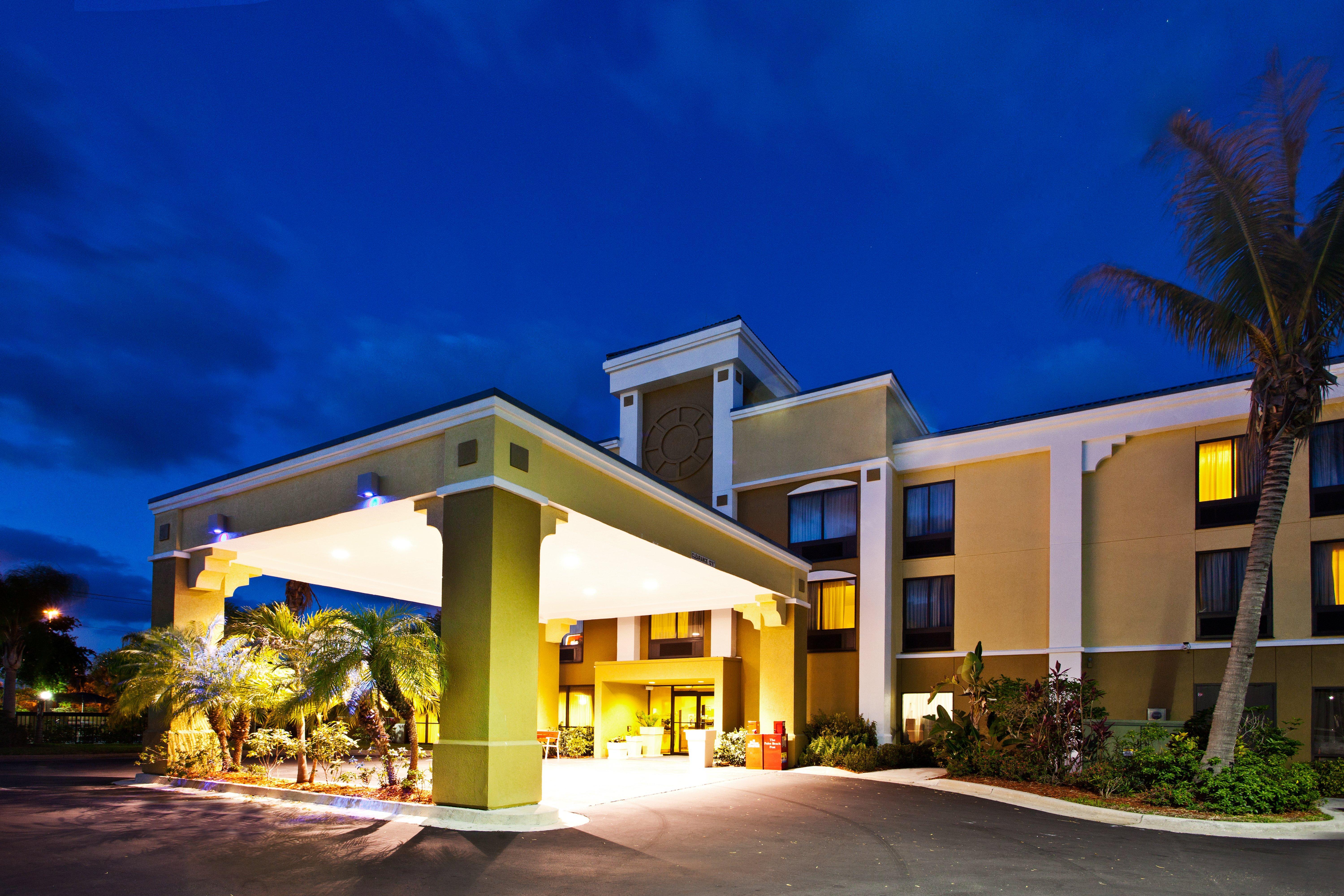 Holiday Inn Express Vero Beach-West I-95 By Ihg Εξωτερικό φωτογραφία