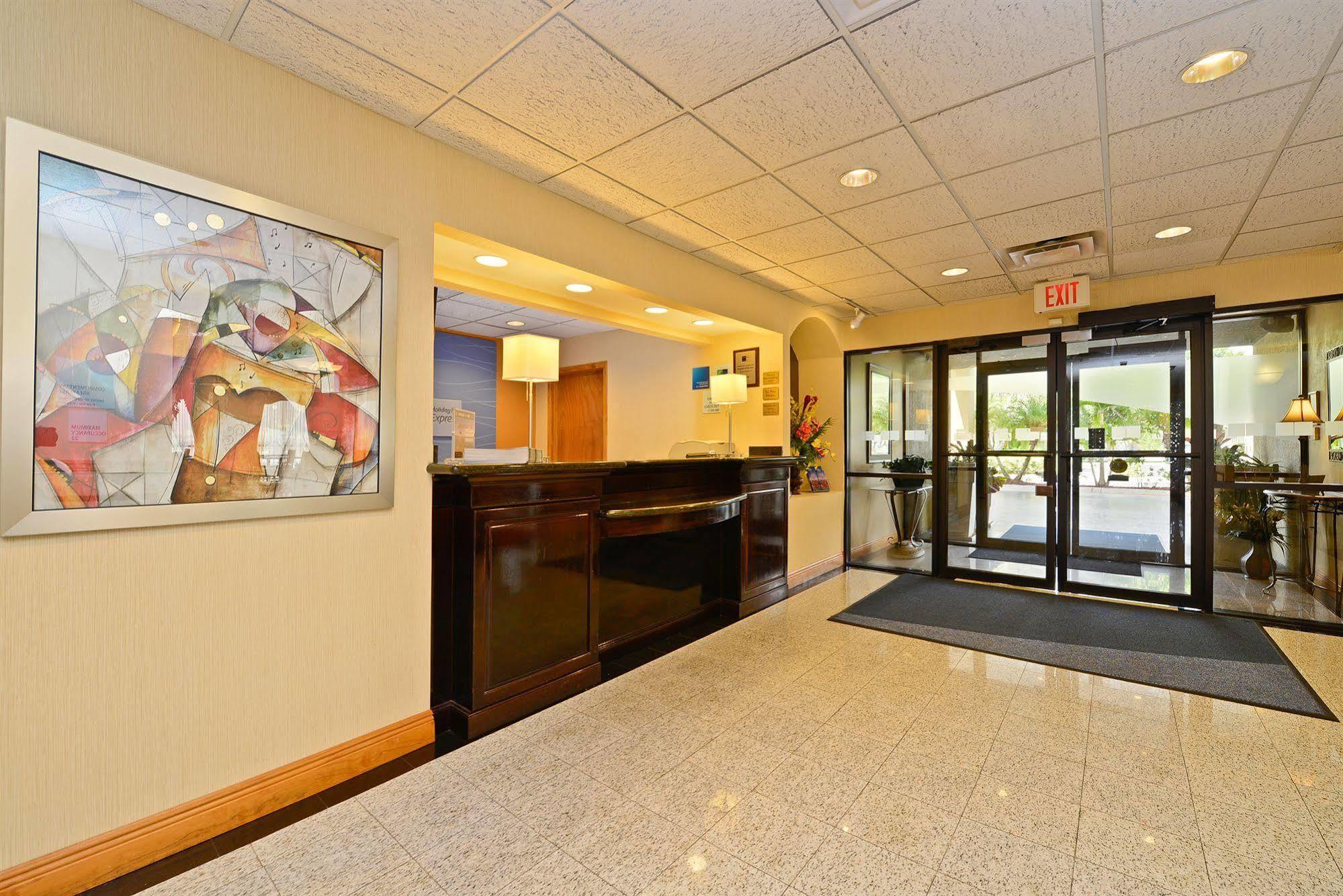 Holiday Inn Express Vero Beach-West I-95 By Ihg Εξωτερικό φωτογραφία