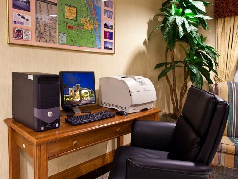 Holiday Inn Express Vero Beach-West I-95 By Ihg Εξωτερικό φωτογραφία