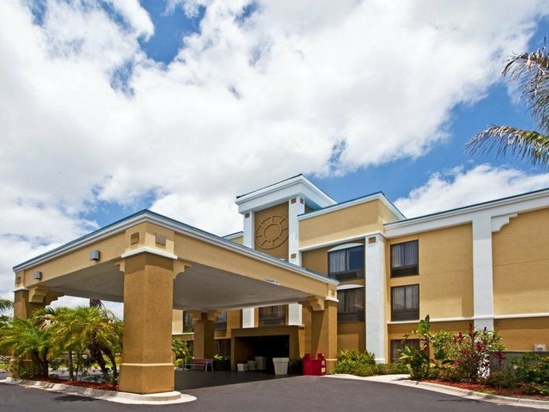 Holiday Inn Express Vero Beach-West I-95 By Ihg Εξωτερικό φωτογραφία